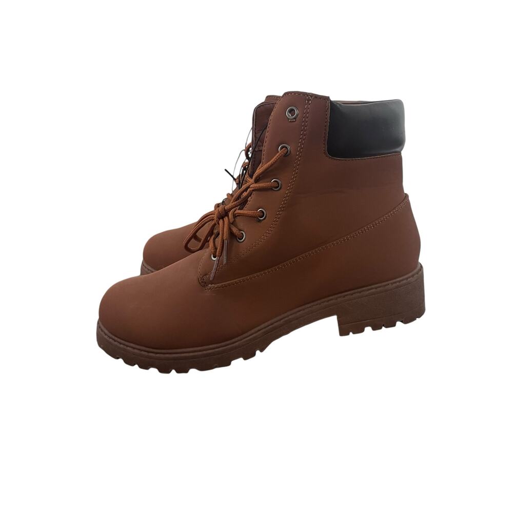 NWT! Via Rosa Brown Lace up Boots